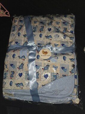 The sleepy sloth NIB-NWT ADULT BAMBOO BLANKIE -Eeyore the Best Day